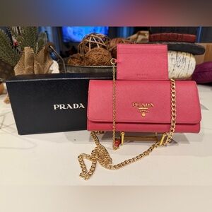Prada Pink Leather Wallet w/ Removable Chain & ID Card. Authentic! Box included!